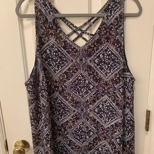 🟦NAVY BLUE PATTERNED TANK🟦 MAURICES size 2 NWOT